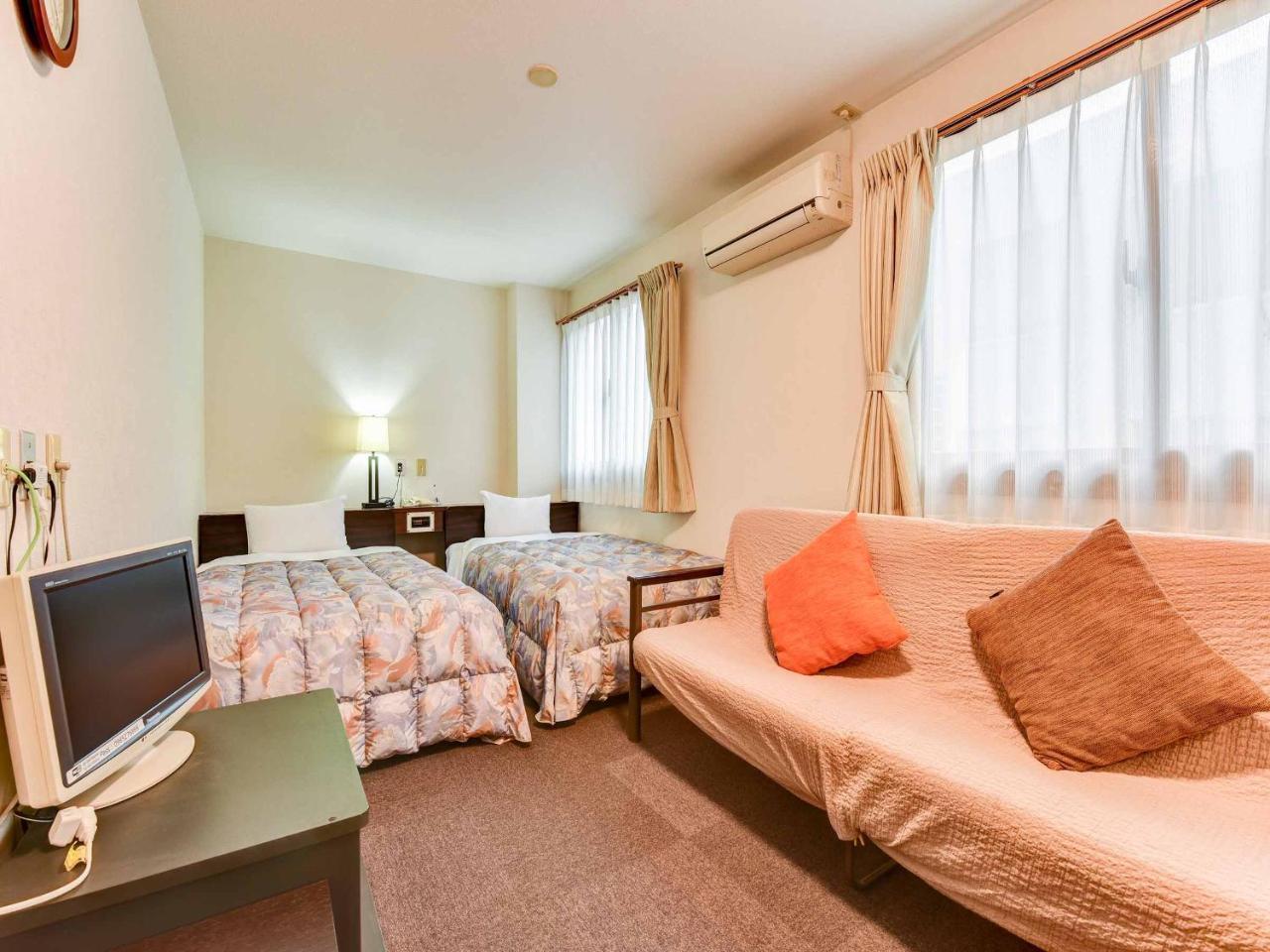 Hotel Crane Tachibana Миядзаки Екстериор снимка